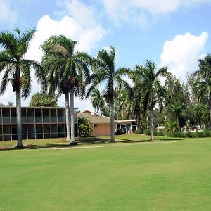 Hollywood Beach Golf Resort